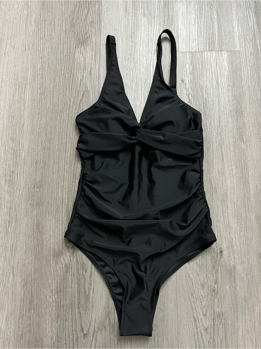 🔥355–Sleek Black One-Piece Swimsuit